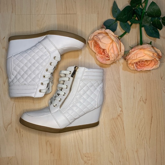 Shoes - WHITE WEDGE ANKLE BOOTIES Sz 7